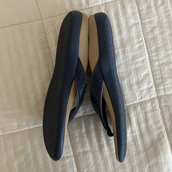 Vionic TIDE TOE POST SANDAL - Picture 4 of 7